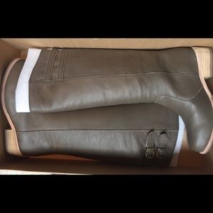 Fiel long Boot Taupe Nappa Size 7.5